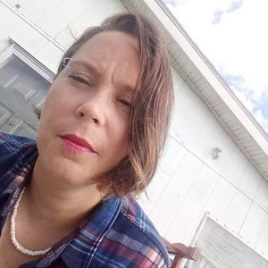 Meet your Posher, Stacey